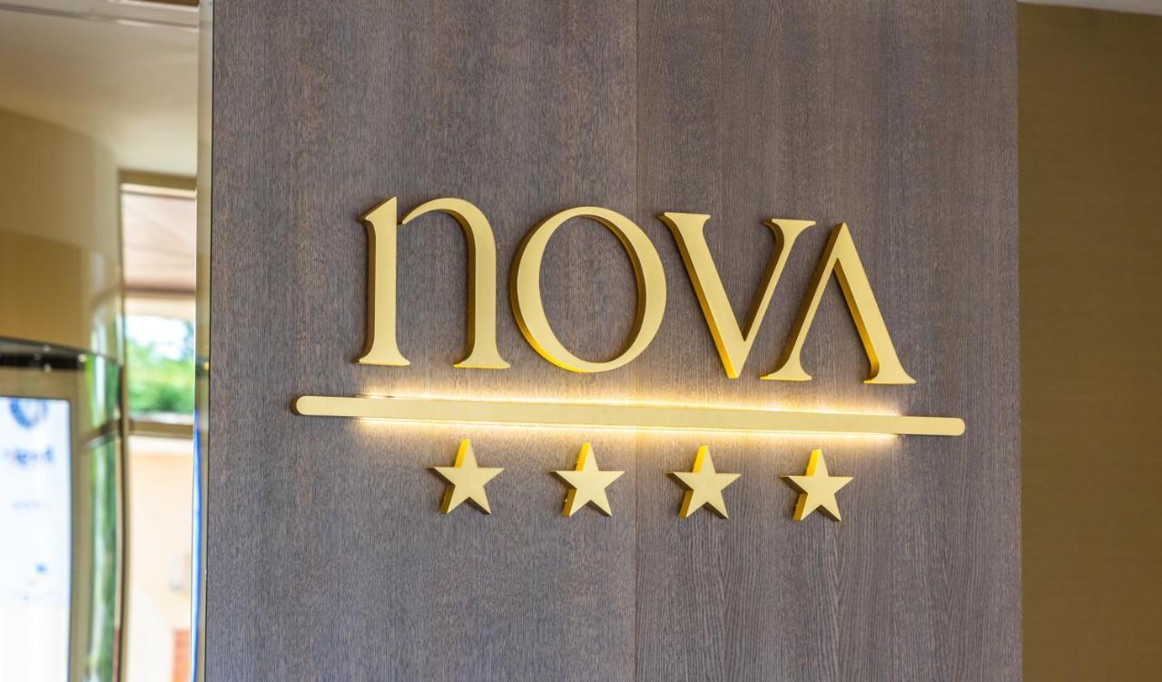 Hotel Nova Luxury トゥルゴヴィシュテ エクステリア 写真